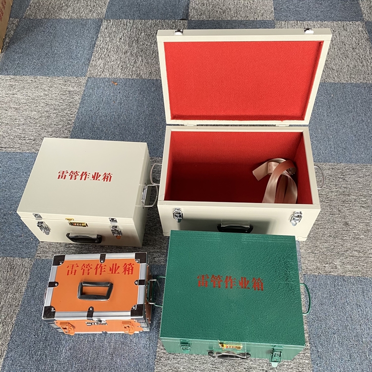 富源爆破工程作业箱如何选择？玻璃钢与传统材质的全面对比